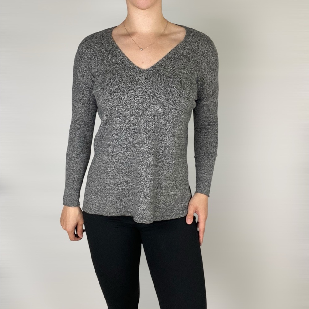 ARITZIA BABATON Baylor Linen Long Sleeve V Neck Pullover‎ Sweater Gray Black